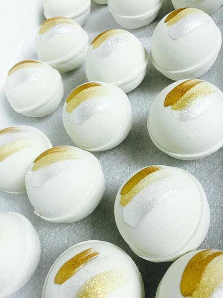 Gold Digger (Sandalwood+Amber) Bath Bomb